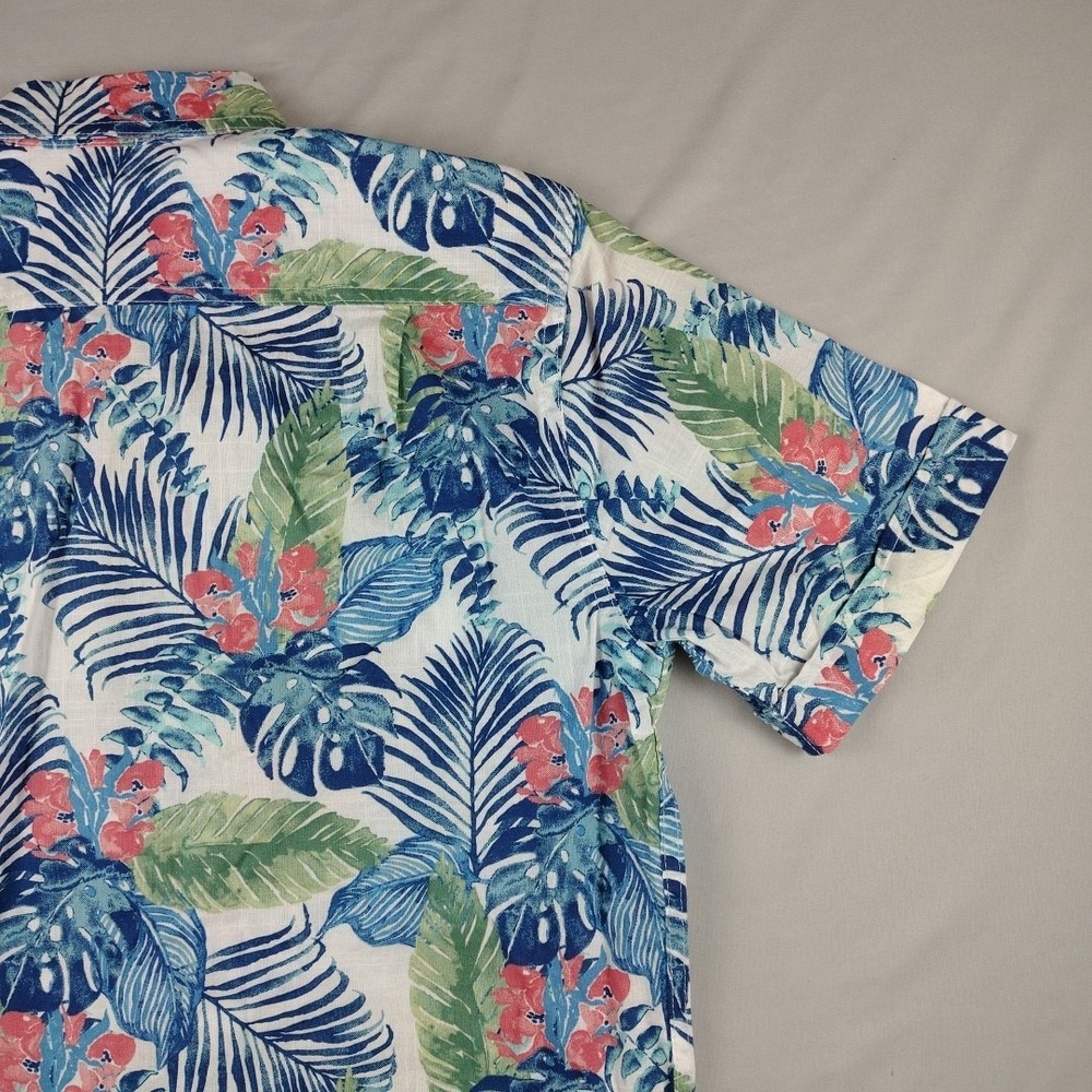 IZOD Saltwater Short Sleeve Button Down Shirt Mens S Blue Tropical Floral NWT - Picture 14 of 16